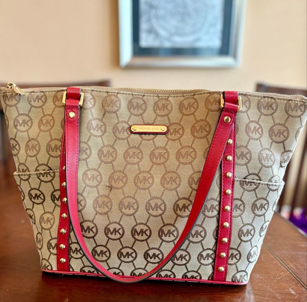 MICHAEL KORS - Jet Set Signature Studded Tote - Beige/Tan Canvas & Red Leather - Picture 4 of 11